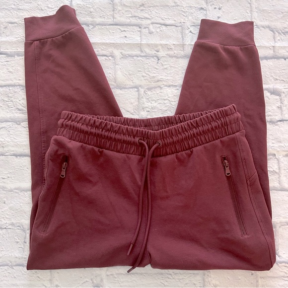 Old Navy Joggers M Petite | Maroon Dynamic Fleece High Rise - Picture 1 of 6